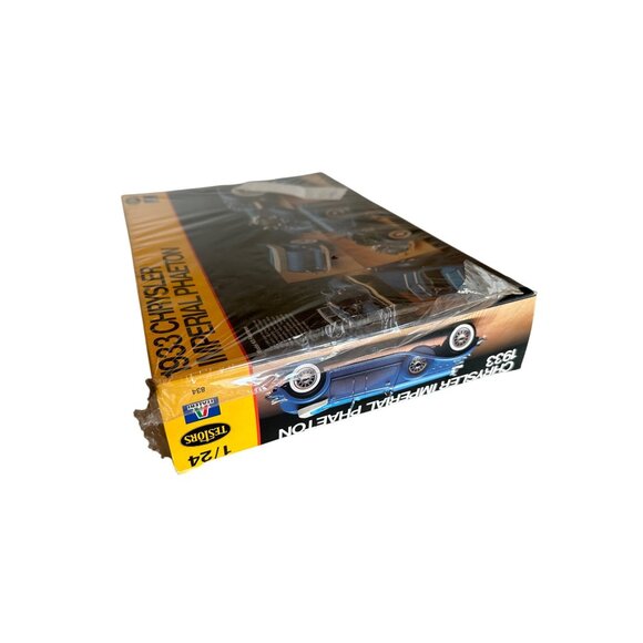 Testors 1/24 Scale 1933 Chrysler Imperial Phaeton Model Kit Unassembled Ages 10+ - Picture 6 of 8